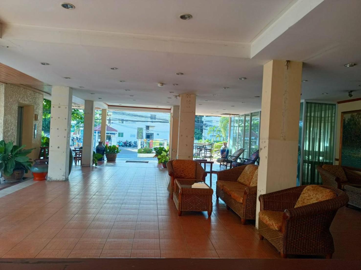 Shagwell Mansions Hotel Pattaya Exterior foto